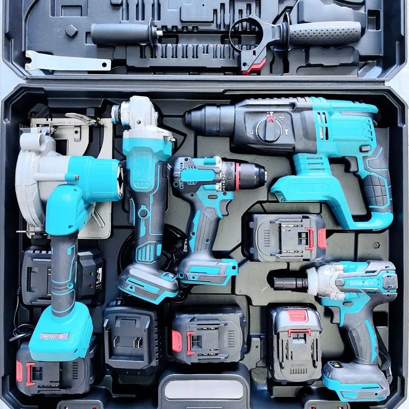 Set di utensili a batteria al  - Combo Power Tools recensione e prezzo